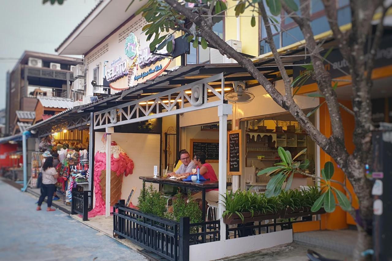 Island Cafe&Hostel Koh Lipe Dış mekan fotoğraf